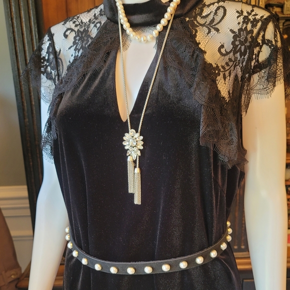 White House Black Market Velvet Keyhole Dress Sz 14 - Picture 3 of 6